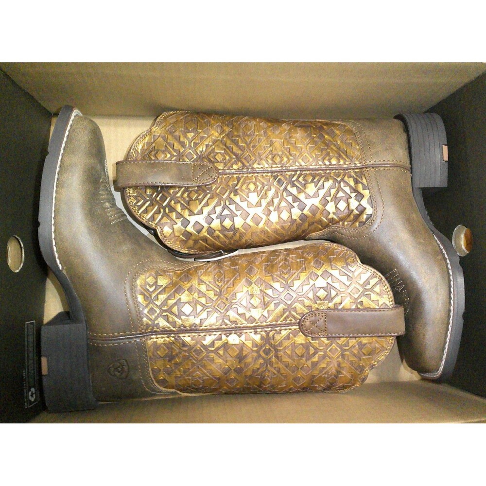 New nwt nib Boots Womens 7 Ariat Round Up Western Metallic Copper Blanket Emboss